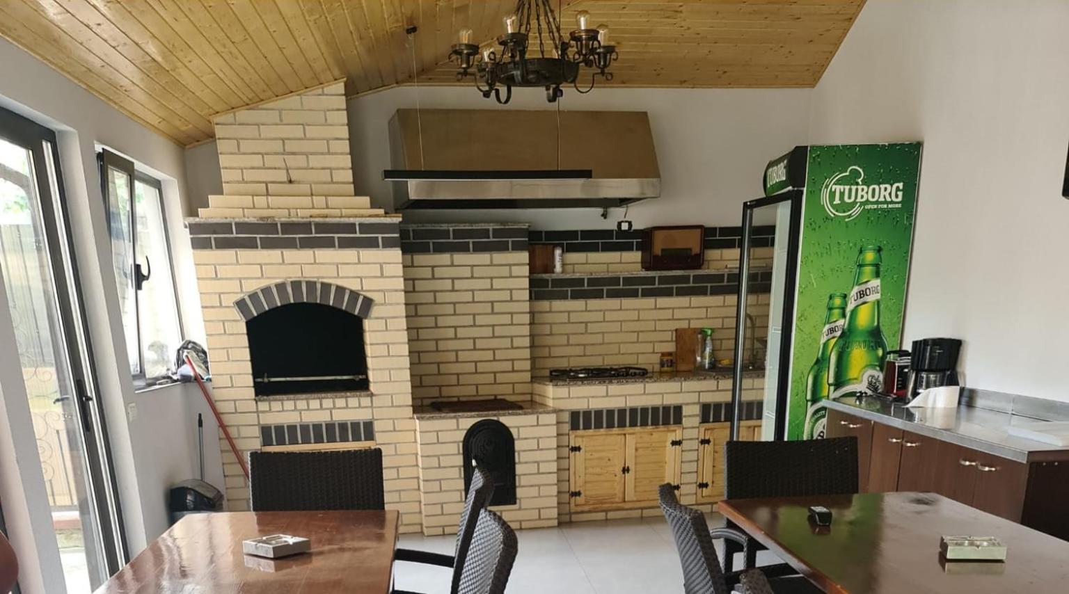 Pensiunea Public House Buşteni Buitenkant foto